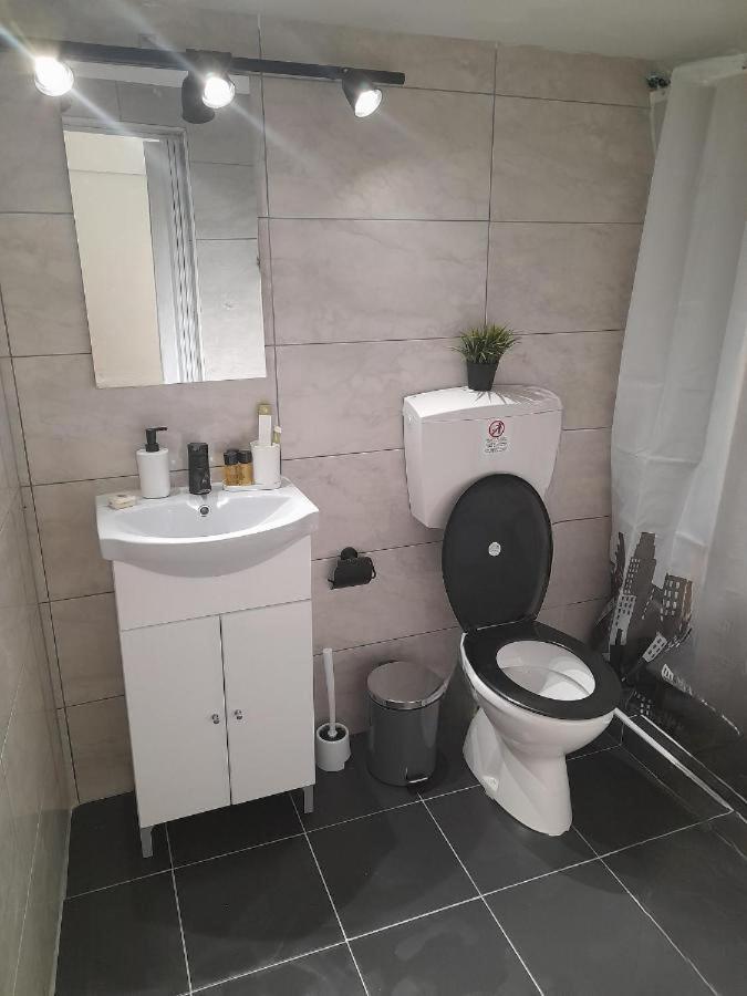 Cocomelo Apts Ираклио Екстериор снимка